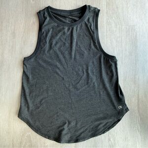 GapFit Brushed Tech Jersey Tank in Charcoal. Medium.